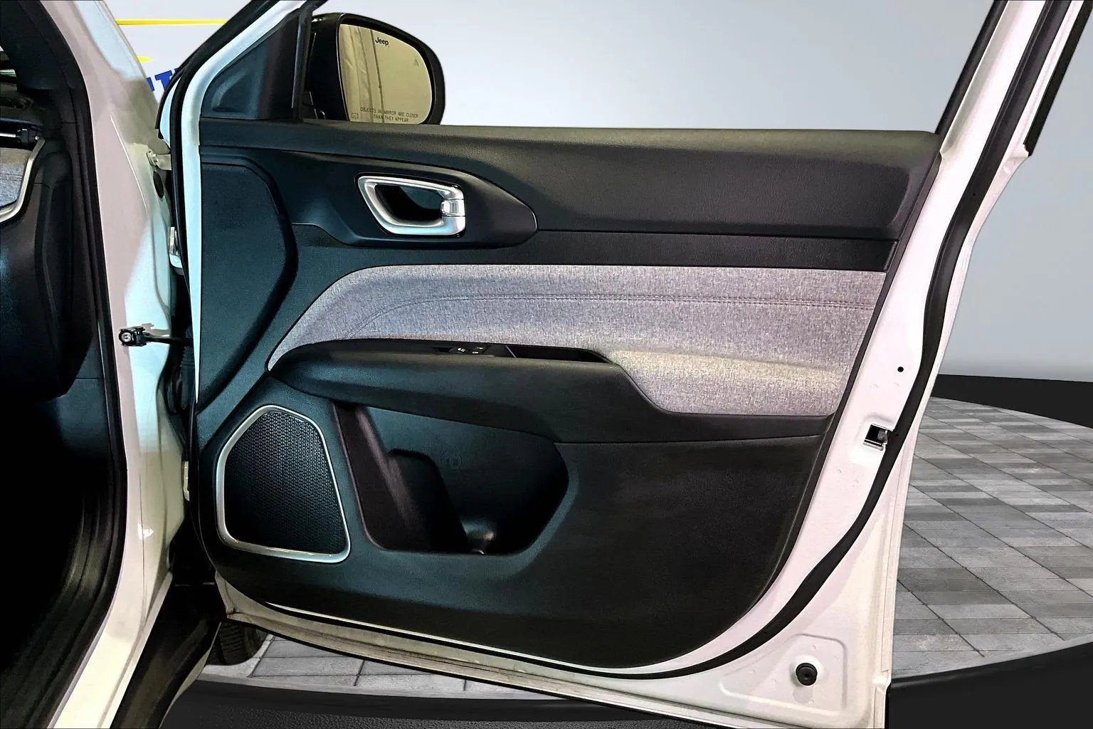 Jeep Compass photo 28
