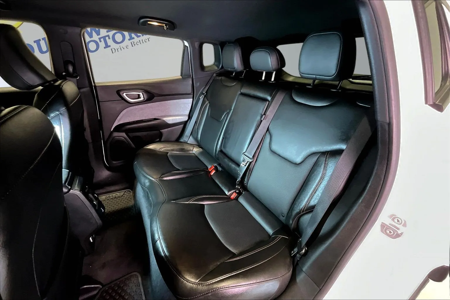 Jeep Compass photo 22