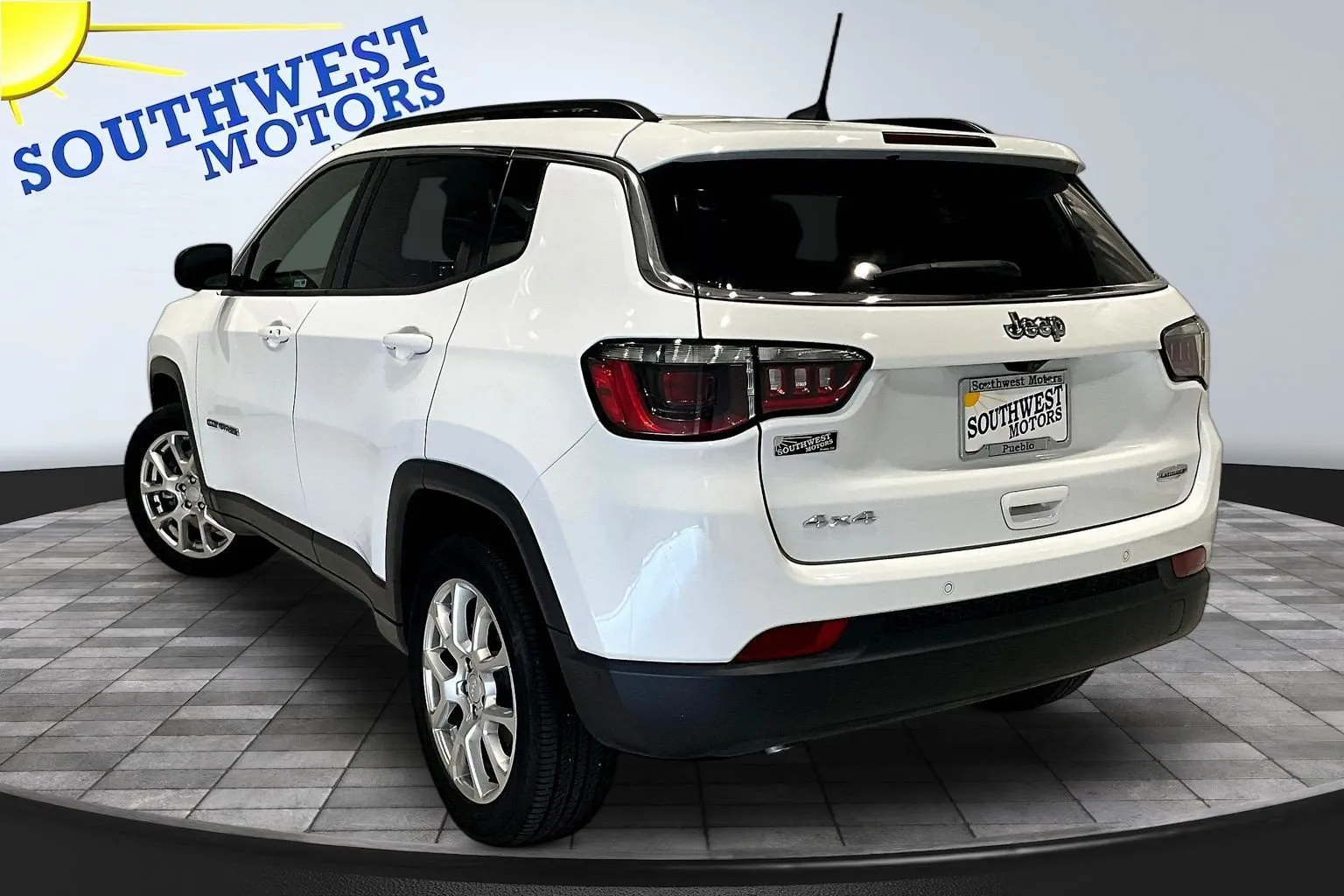 Jeep Compass photo 5