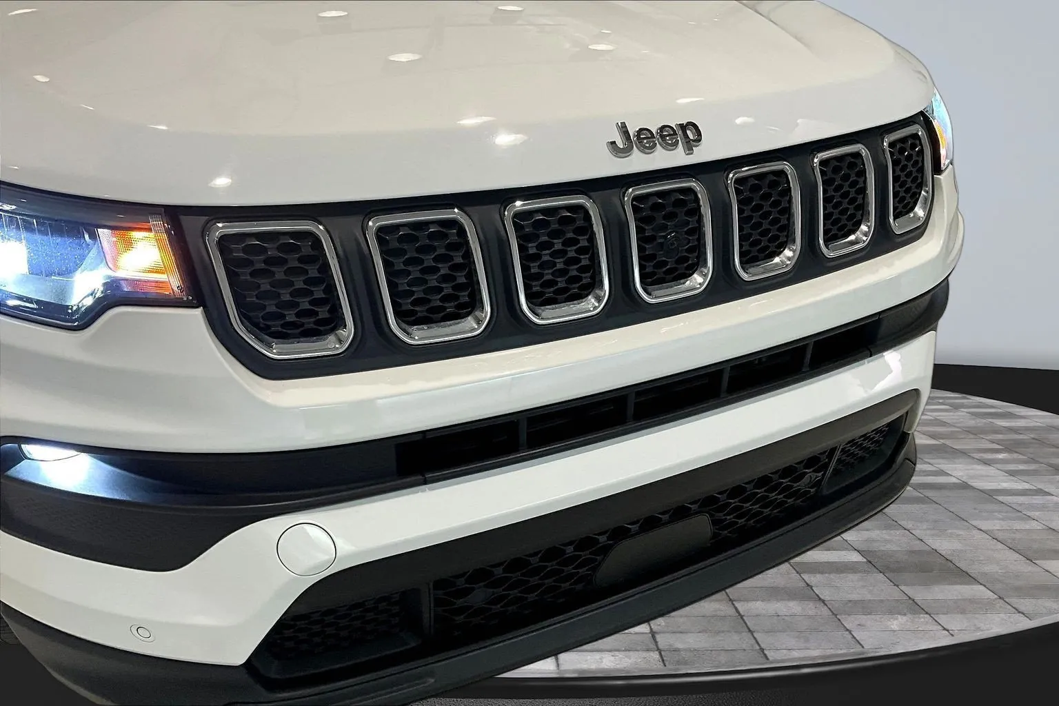 Jeep Compass photo 32