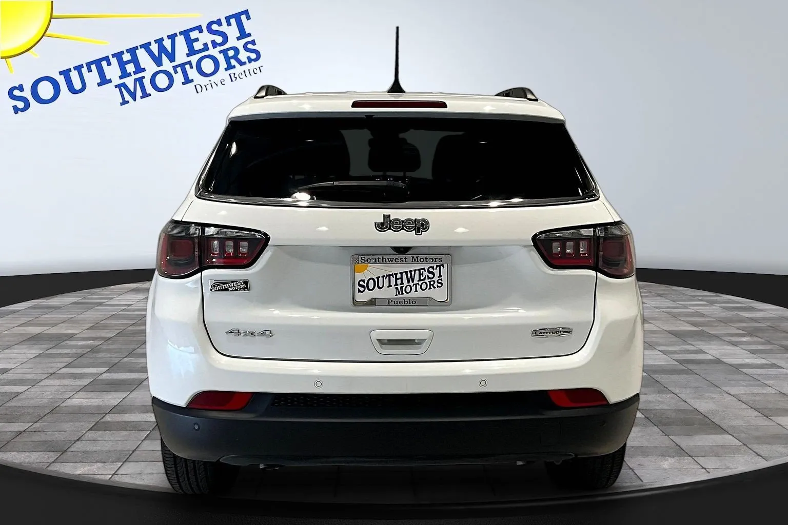 Jeep Compass photo 6