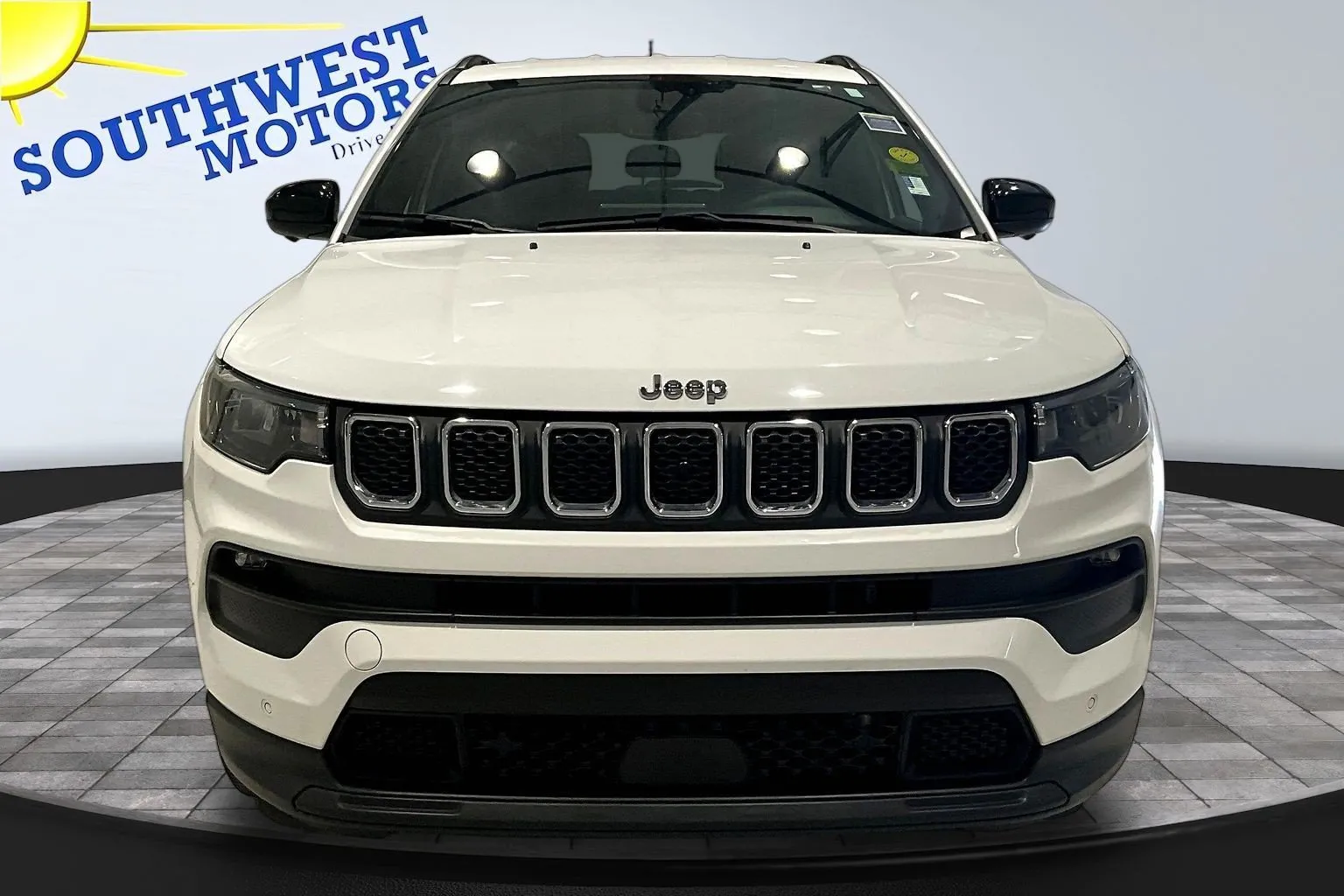 Jeep Compass photo 2