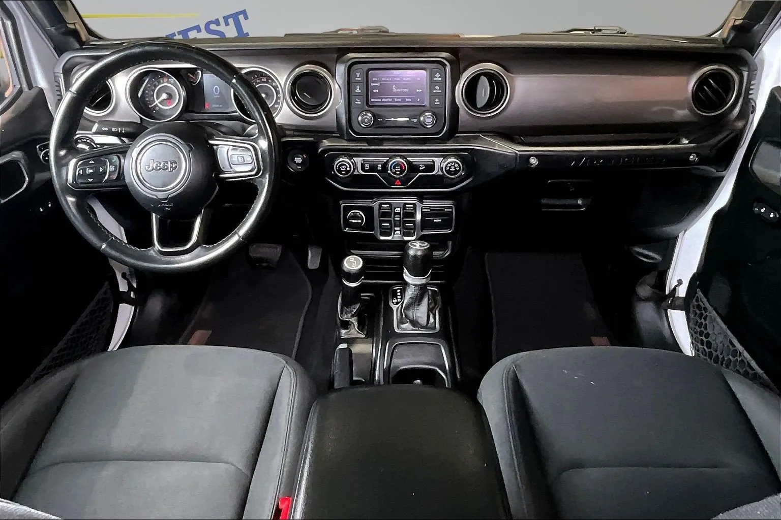 Jeep Wrangler photo 8