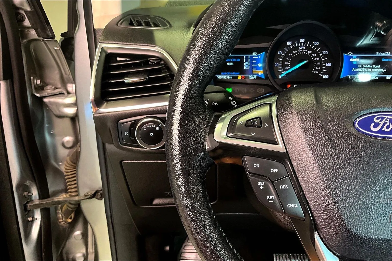 Ford Edge photo 12