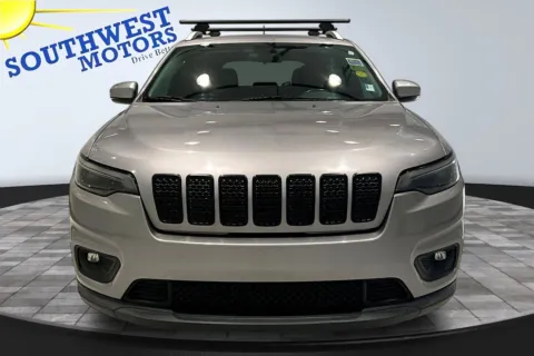 Photos of 2019 Jeep Cherokee Latitude Plus for sale in Pueblo, CO at Southwest Motors