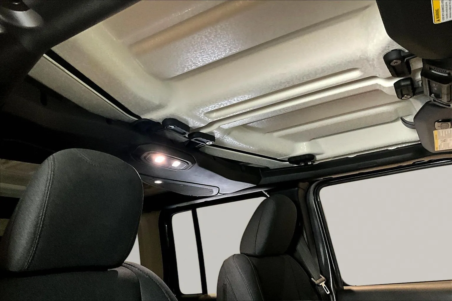 Jeep Wrangler photo 28