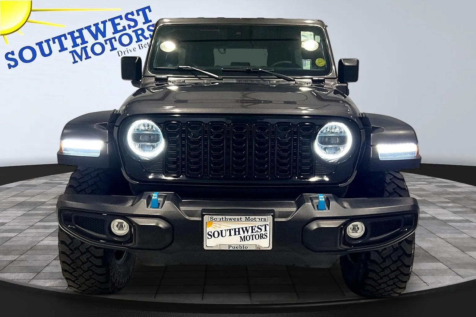 Jeep Wrangler photo 2