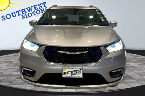 Photos of 2021 Chrysler Pacifica Touring L for sale in Pueblo, CO at Southwest Motors