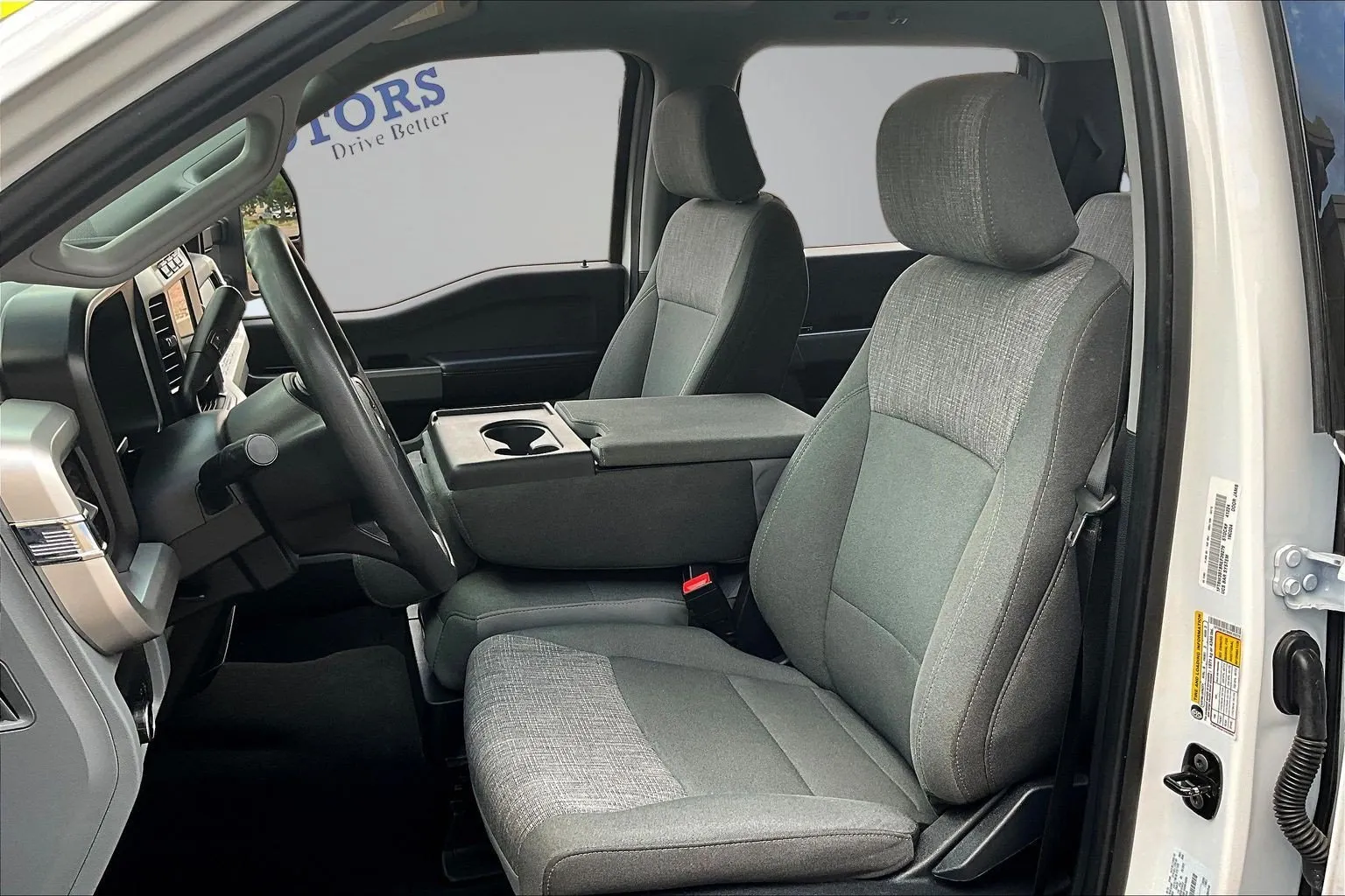 Ford F-350 photo 22