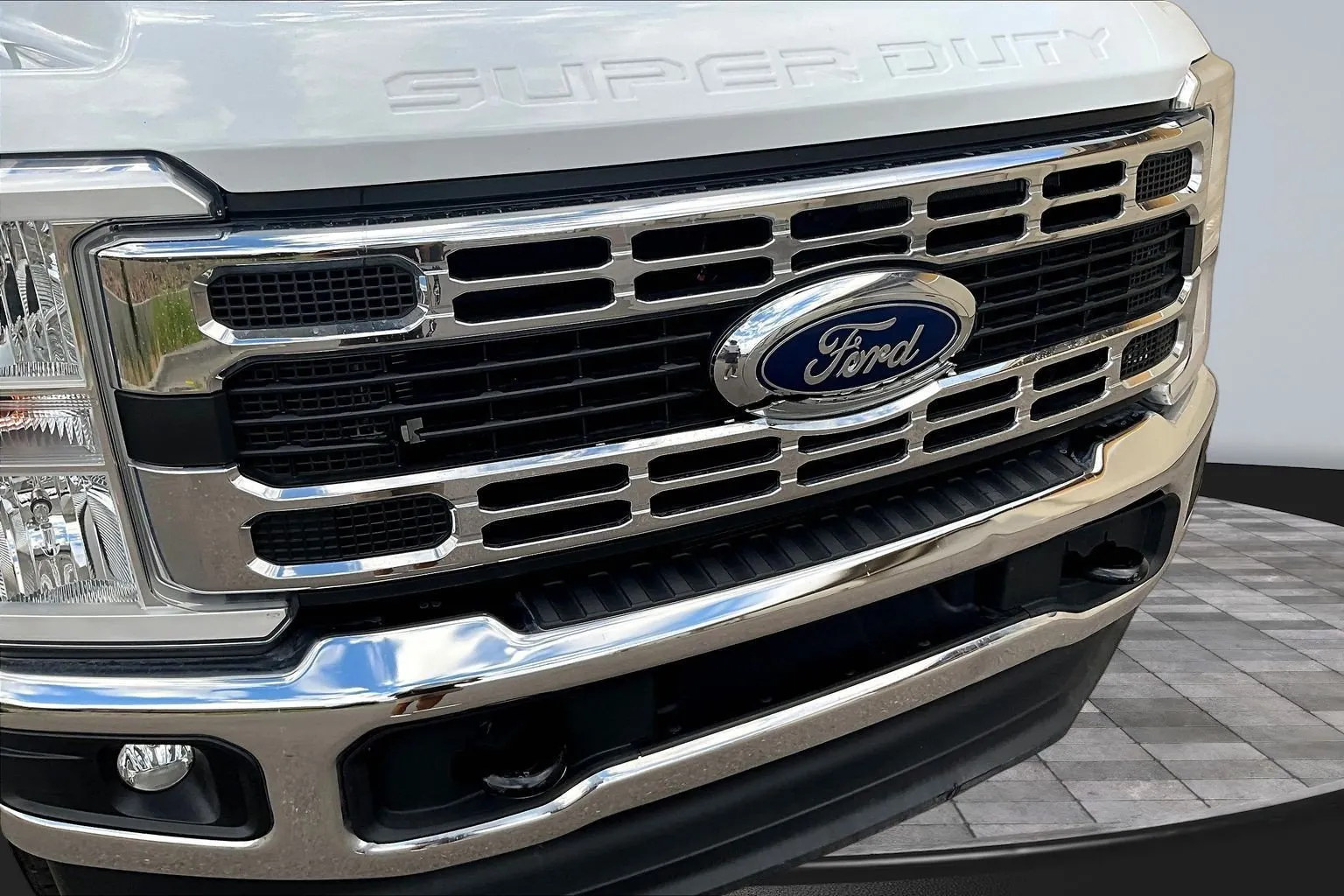 Ford F-350 photo 32