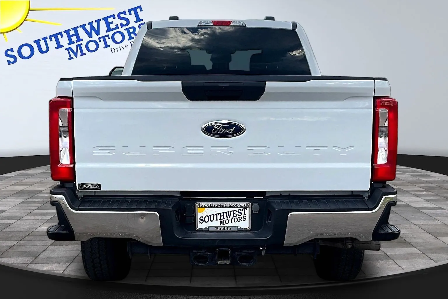 Ford F-350 photo 6