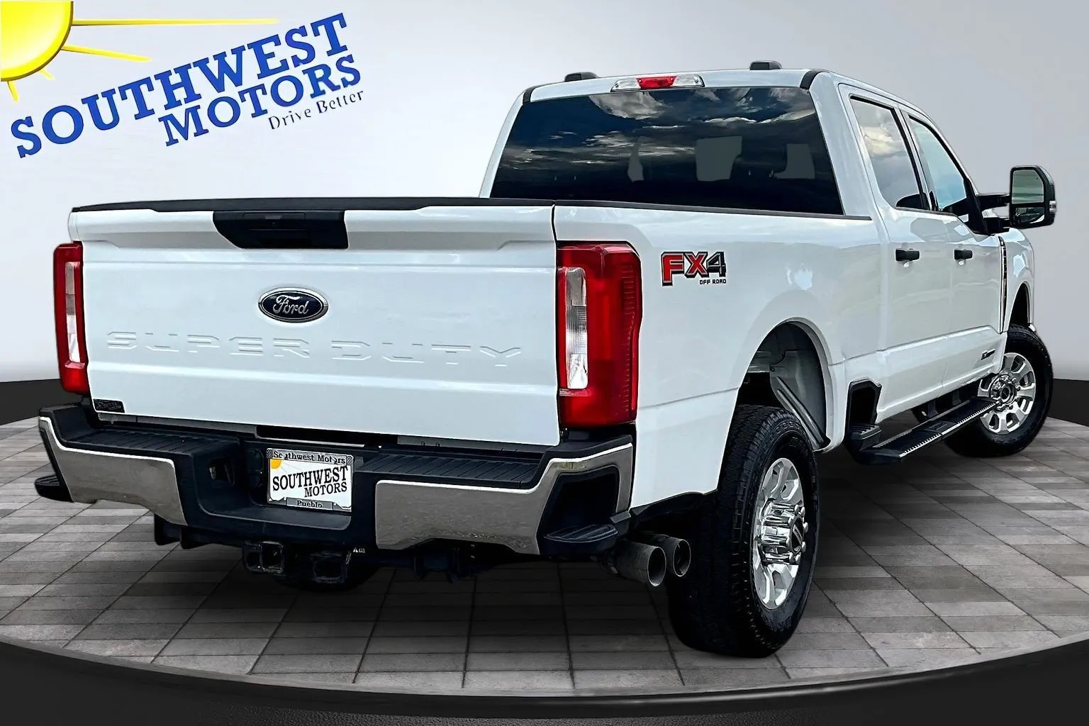Ford F-350 photo 7