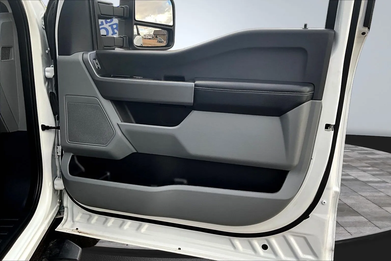 Ford F-350 photo 28