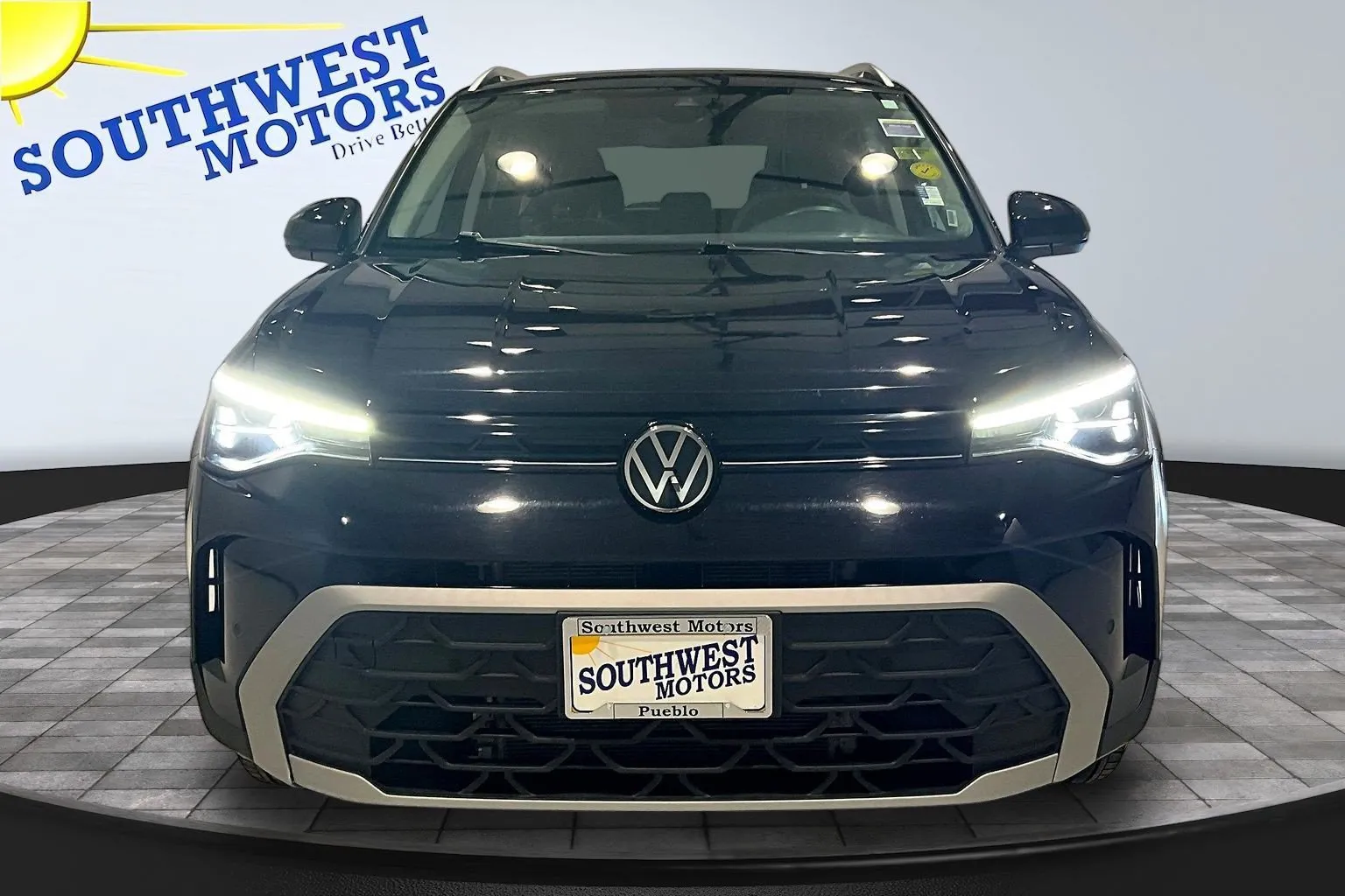 Volkswagen Taos photo 2