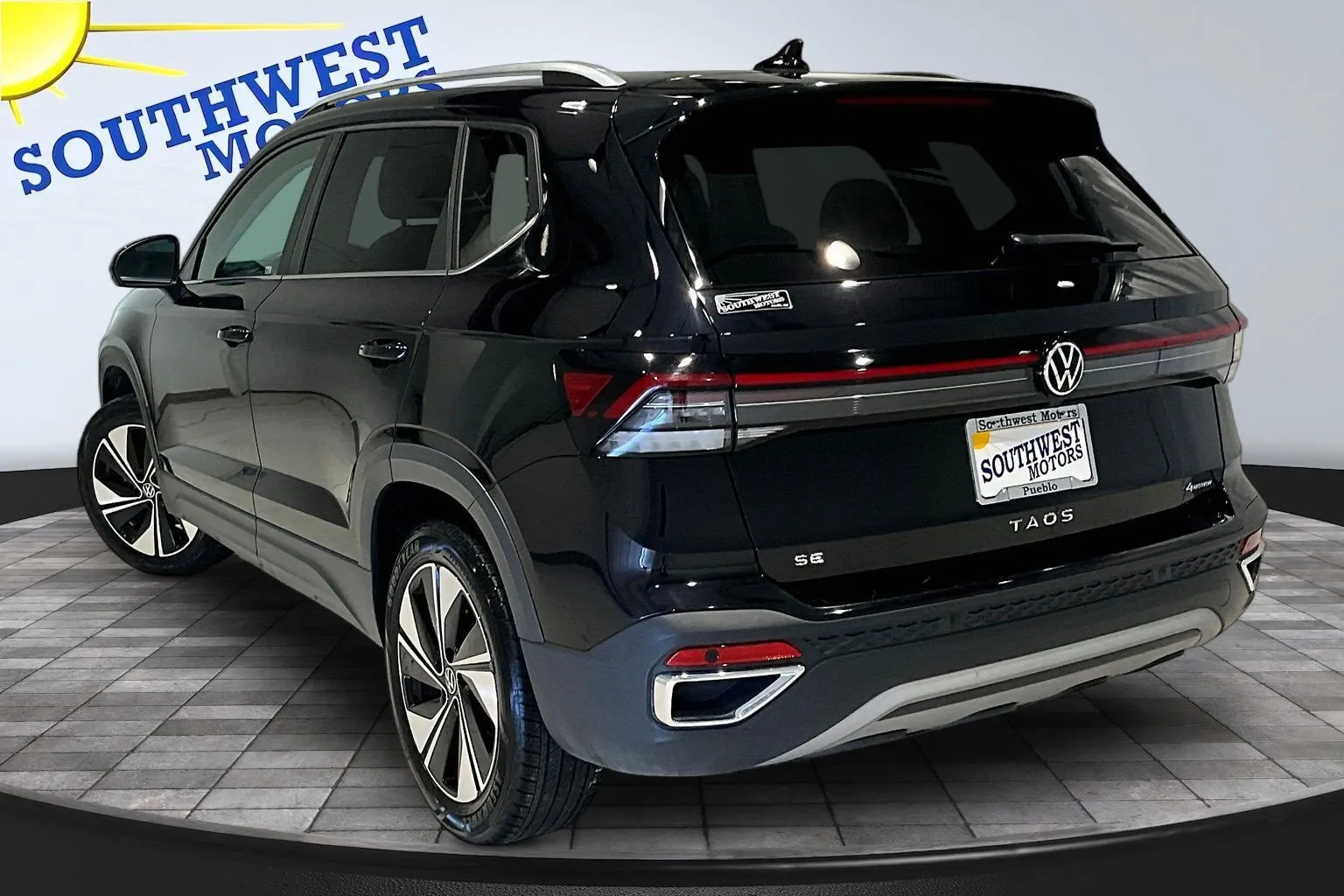 Volkswagen Taos photo 5