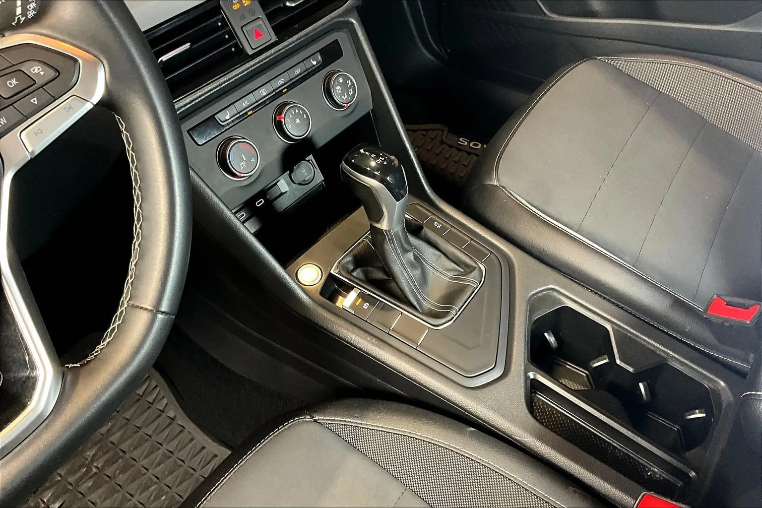 Volkswagen Taos photo 18