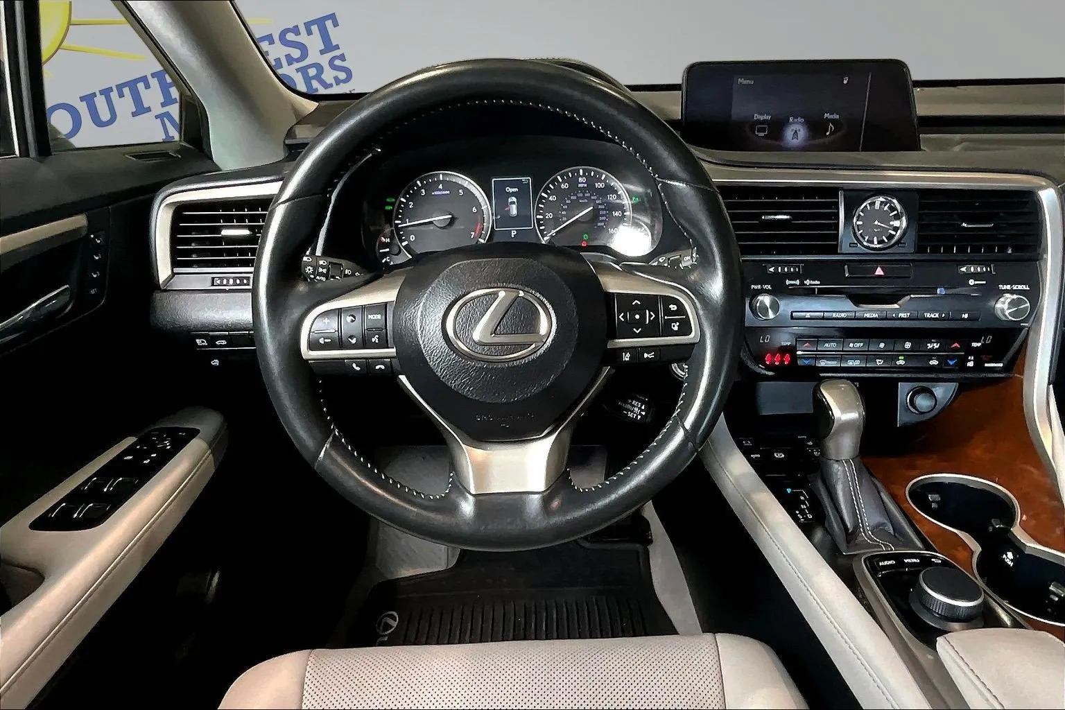 Lexus RX photo 9