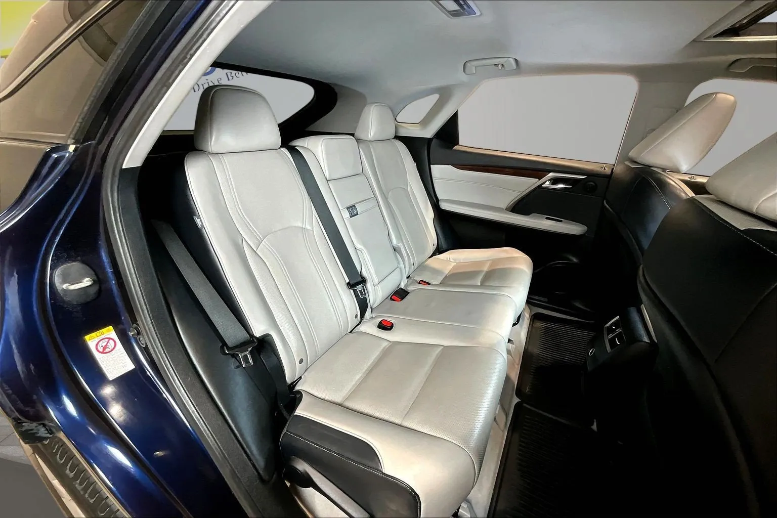Lexus RX photo 25