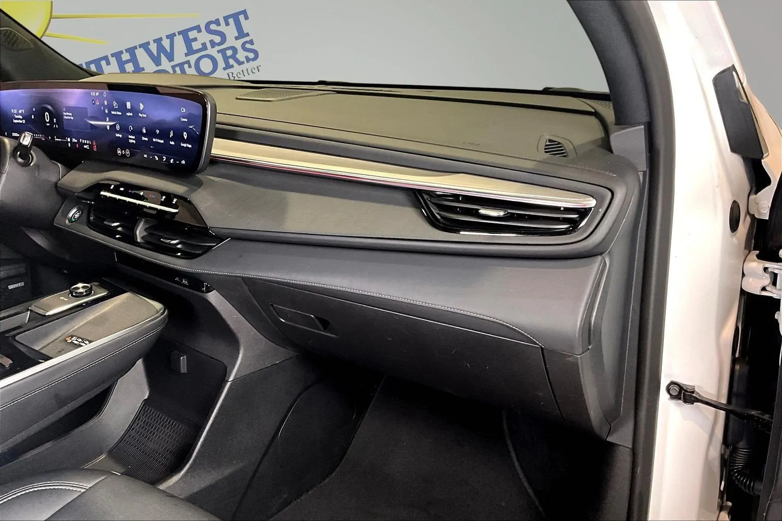 Buick Enclave photo 27