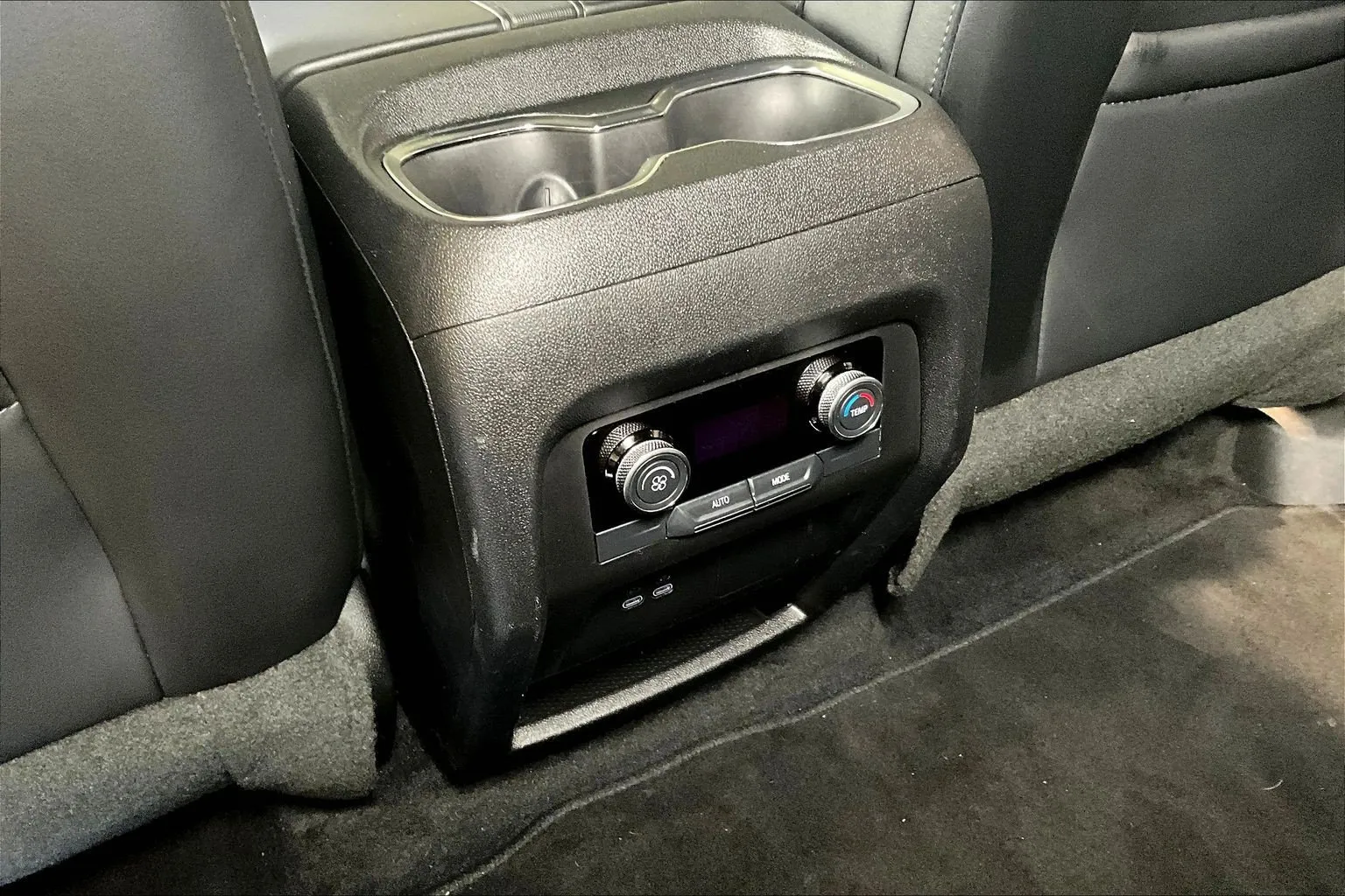 Buick Enclave photo 11