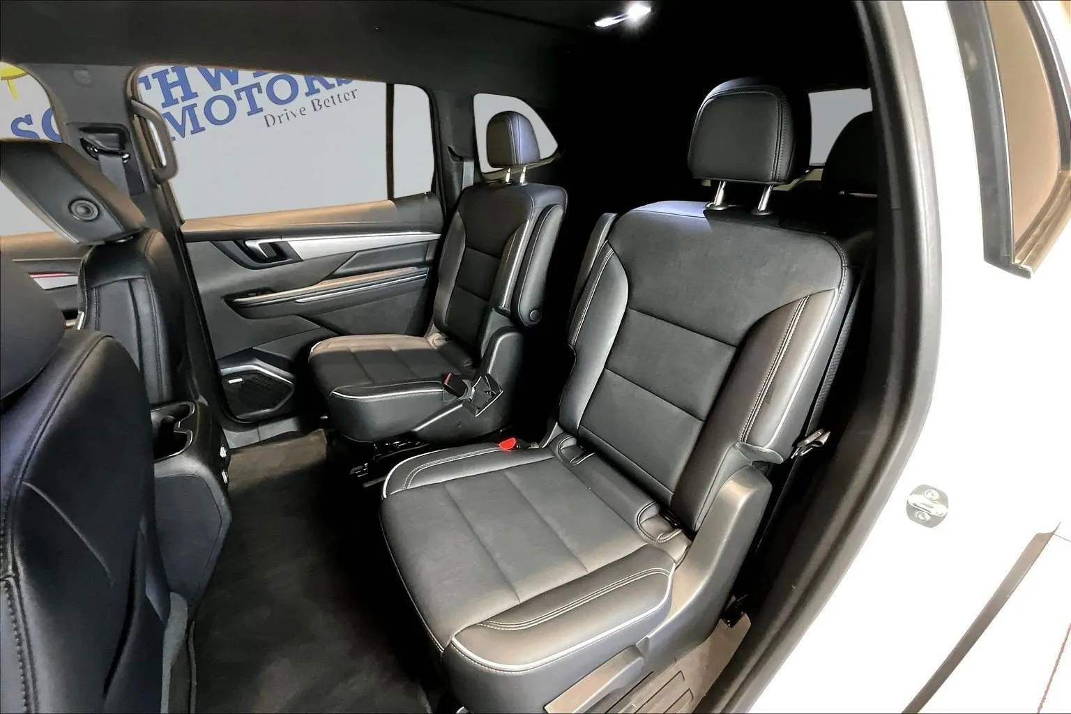 Buick Enclave photo 23