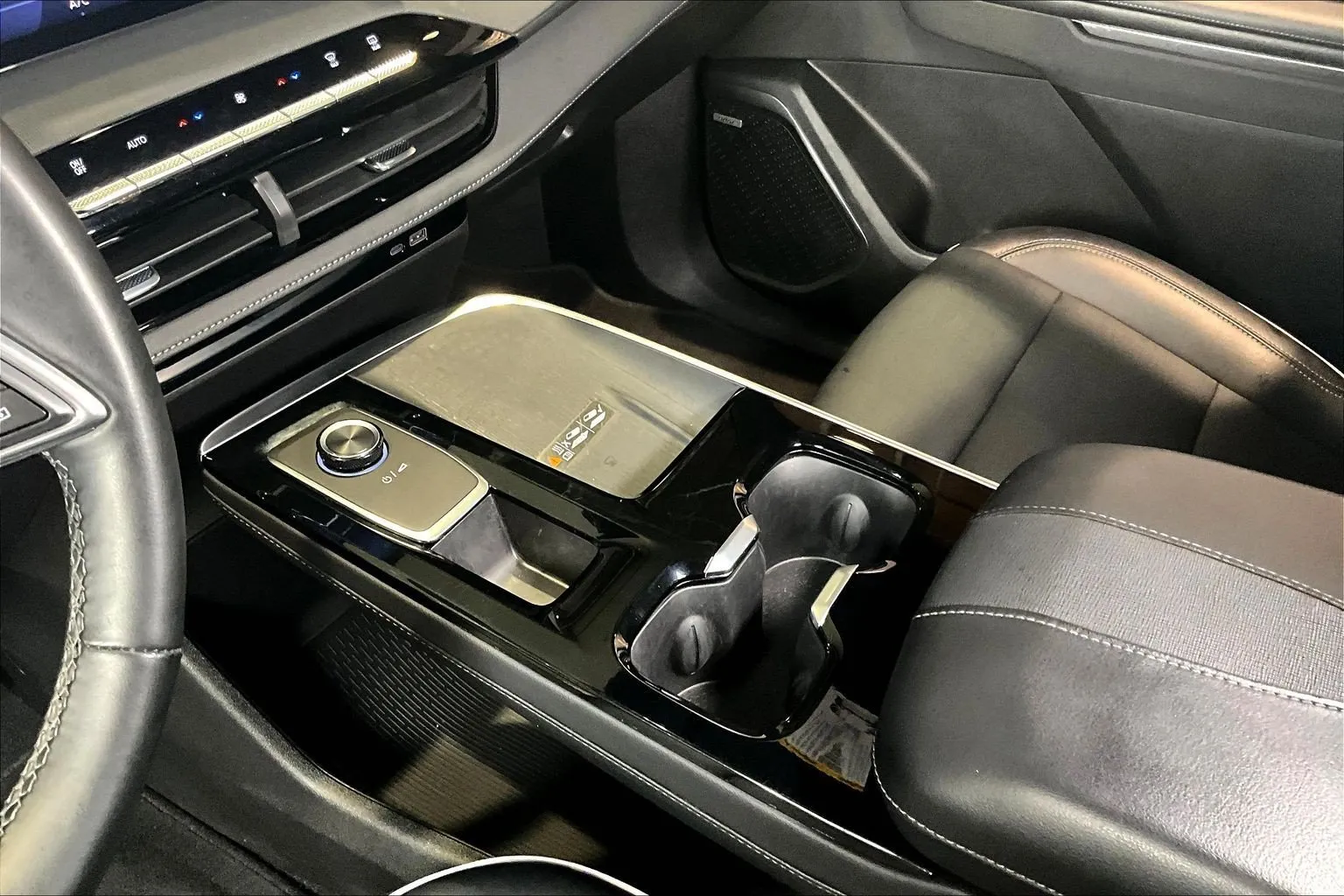 Buick Enclave photo 19