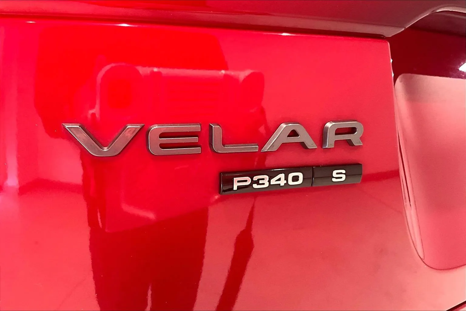 Land Rover Range Rover Velar photo 24