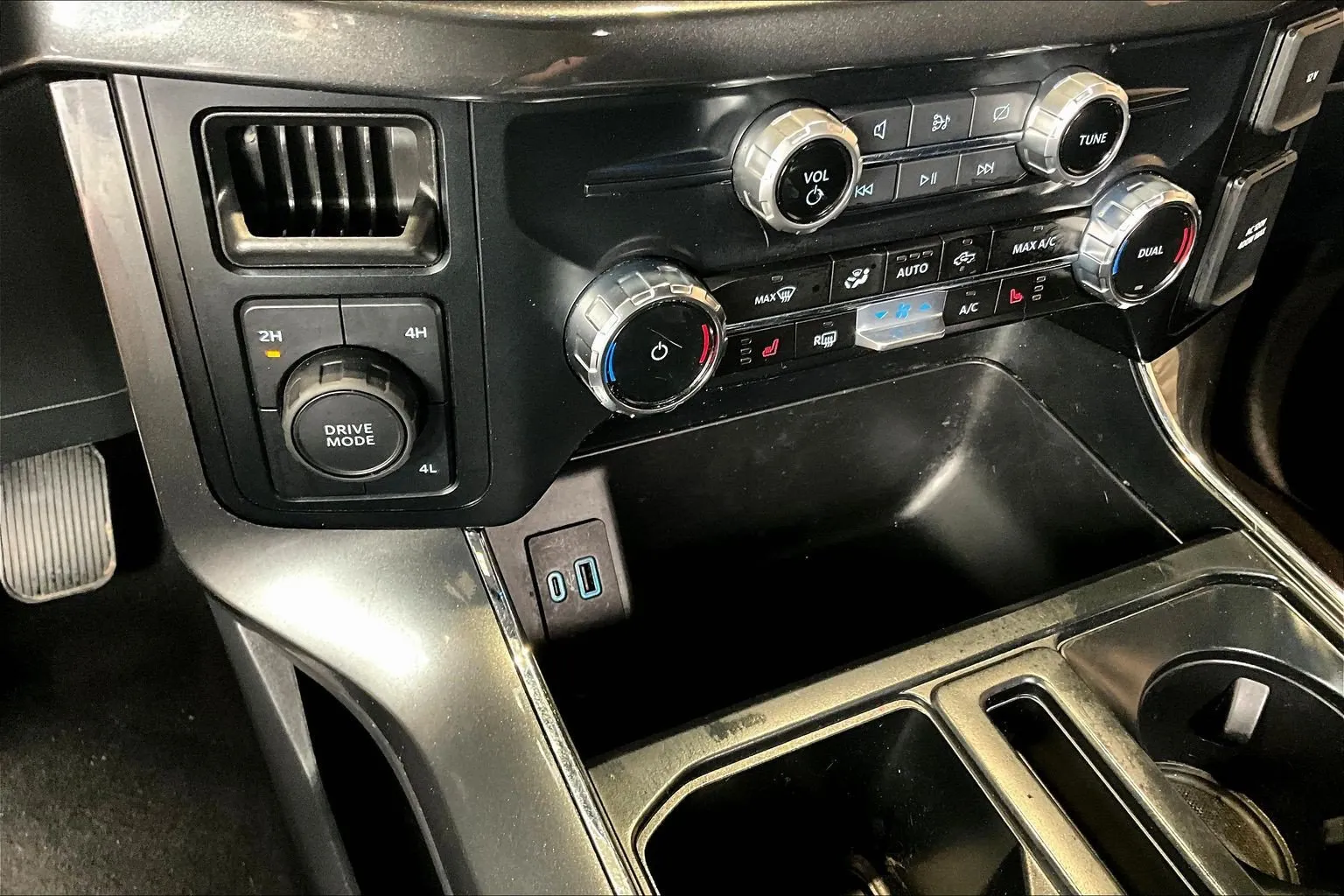 Ford F-150 photo 17