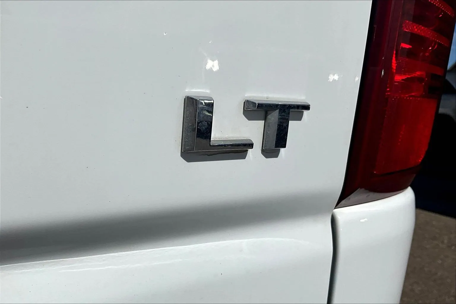 Chevrolet Silverado photo 26