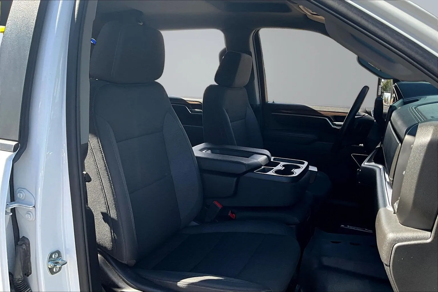 Chevrolet Silverado photo 31