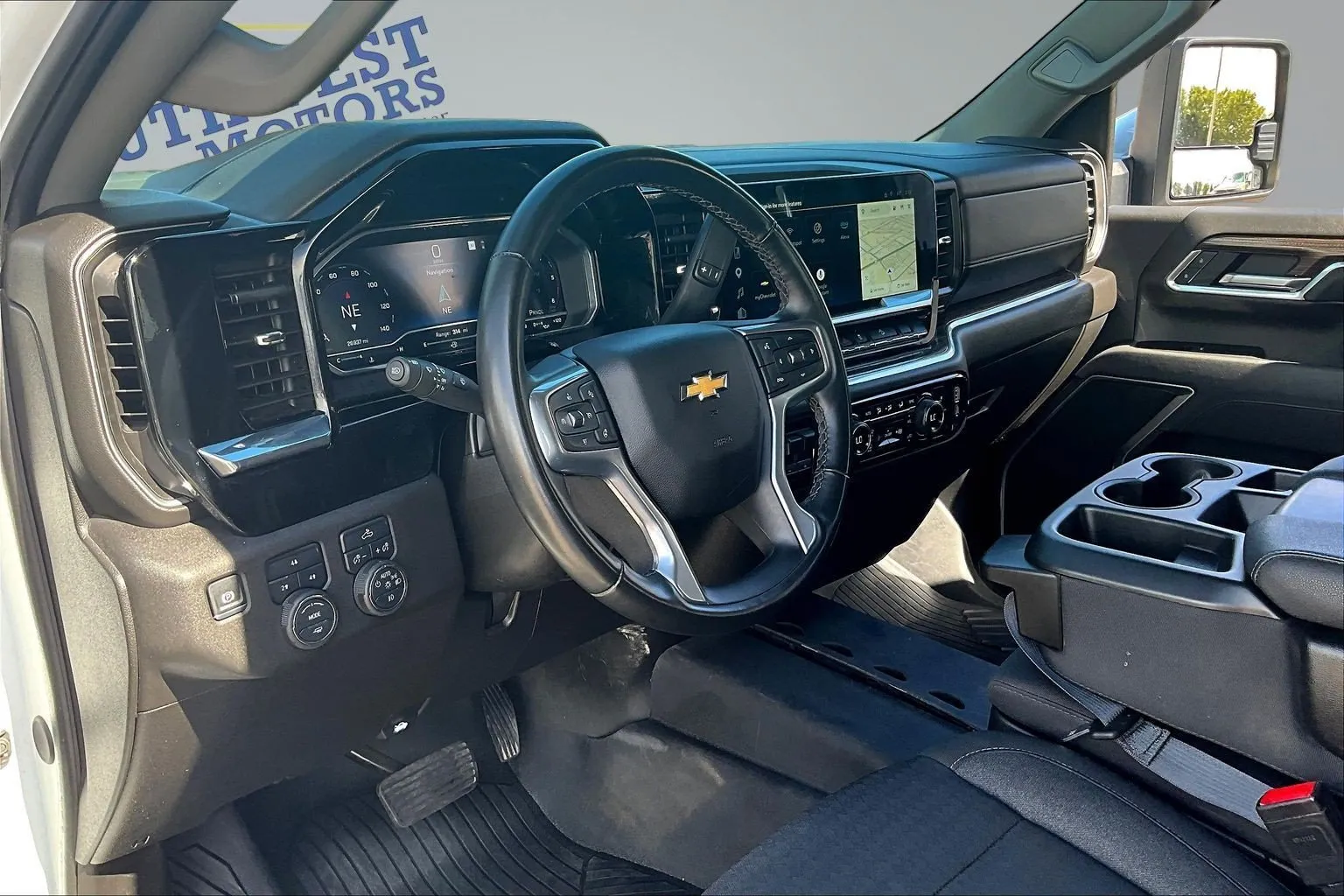 Chevrolet Silverado photo 19