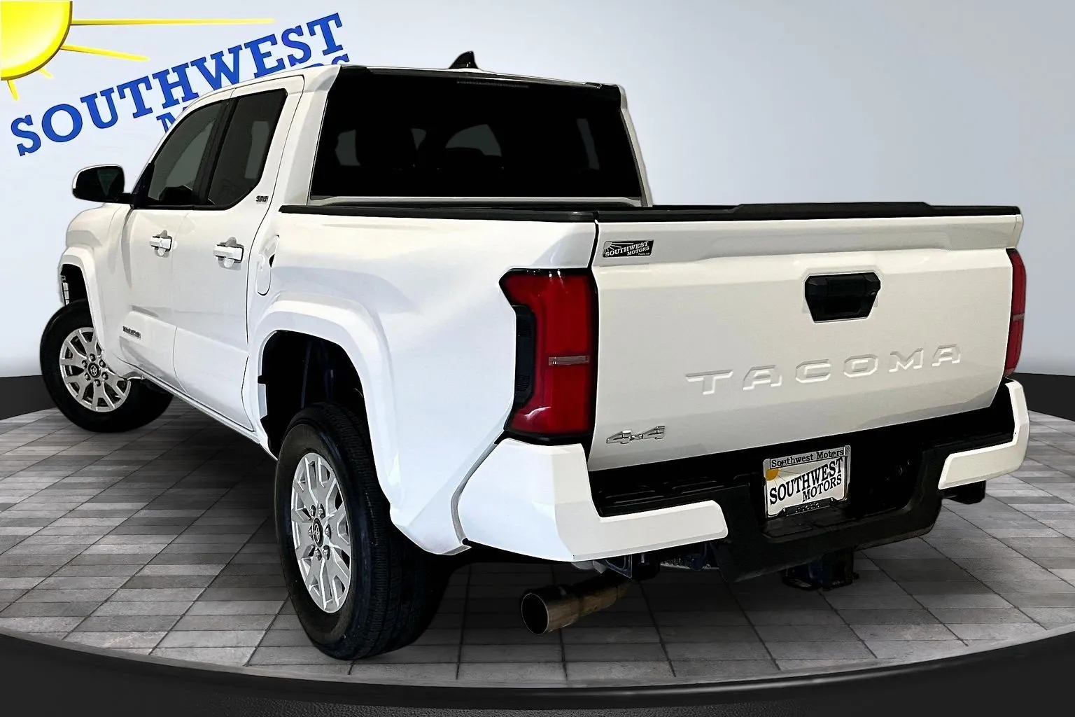 Toyota Tacoma photo 5