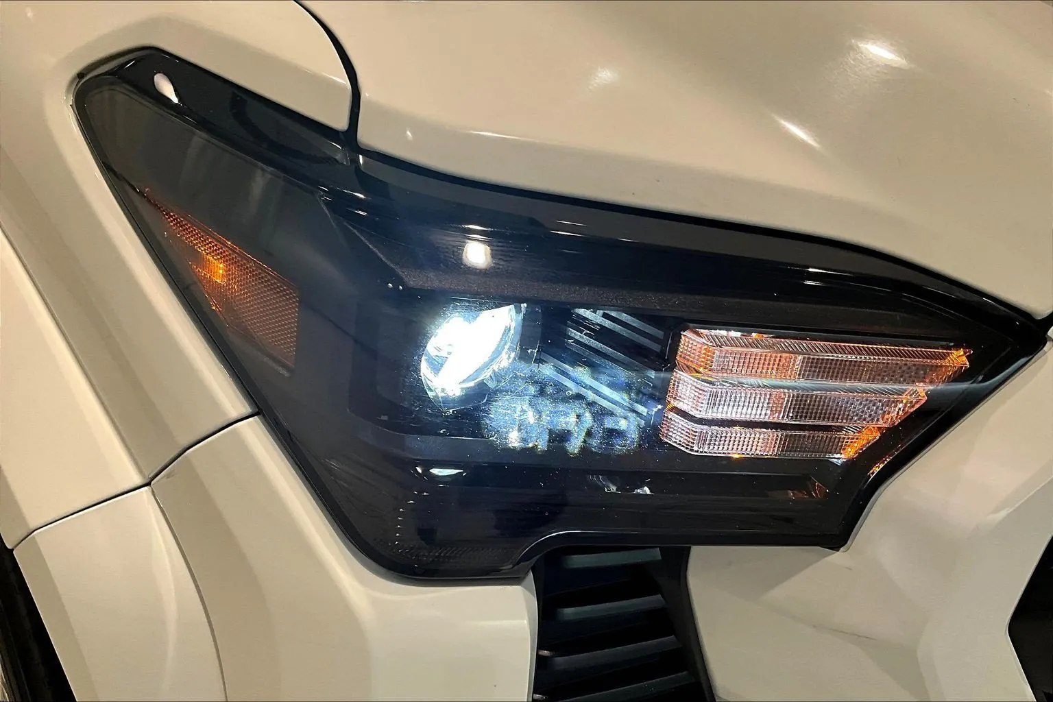 Toyota Tacoma photo 33