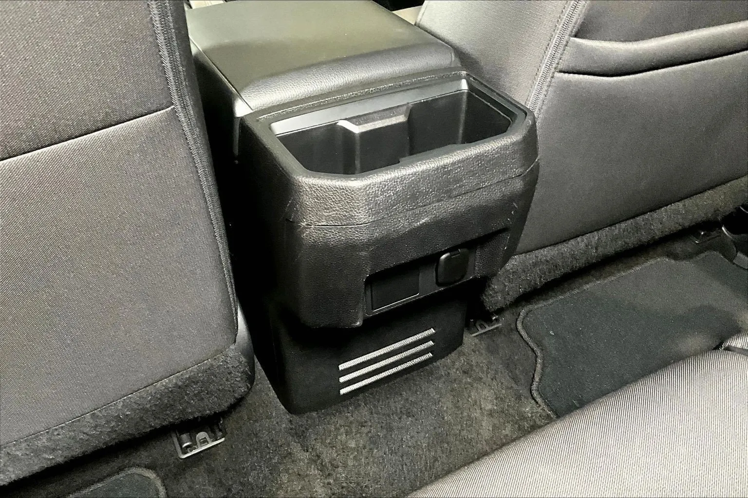 Toyota Tacoma photo 12