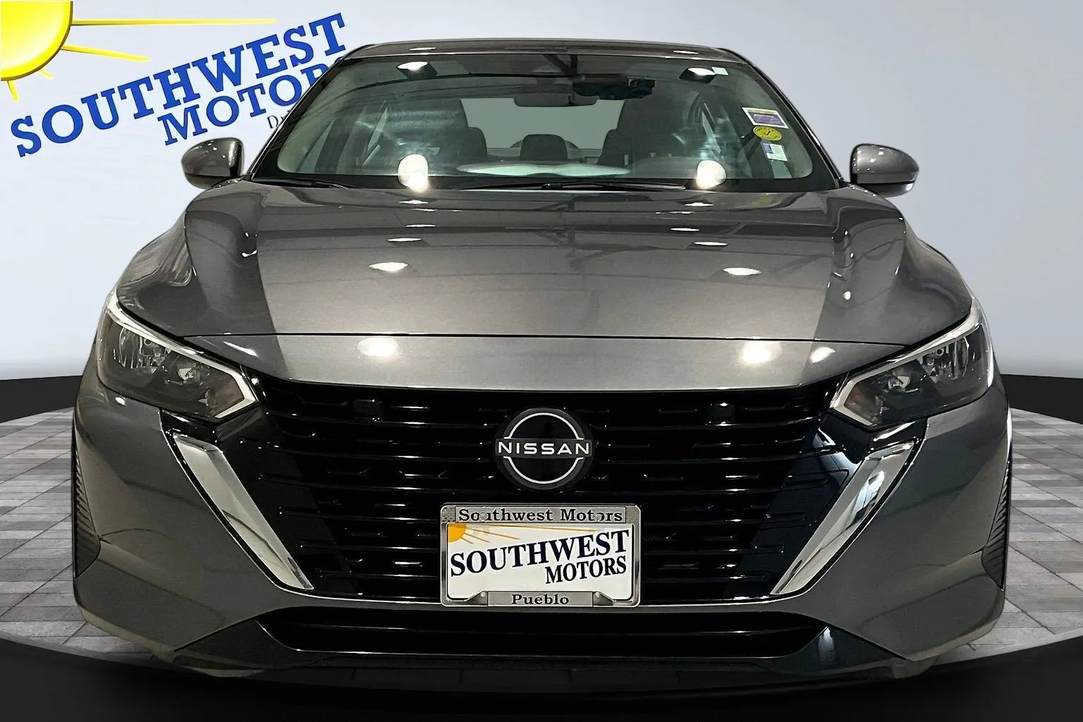 Nissan Sentra photo 2