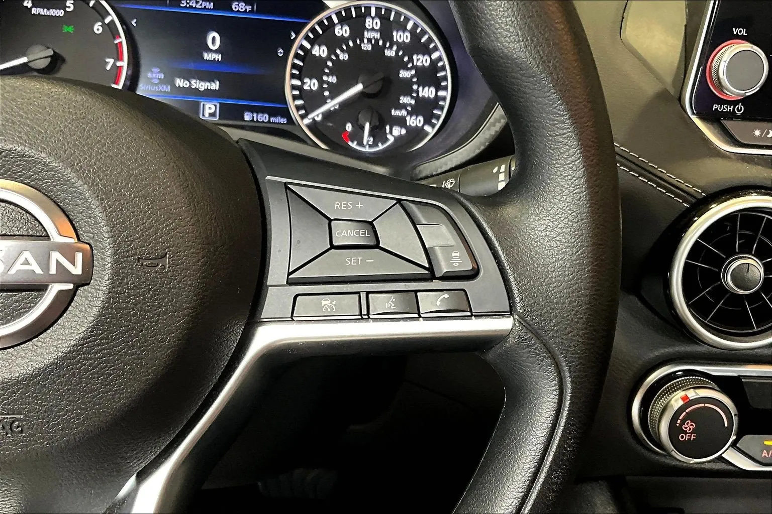 Nissan Sentra photo 13