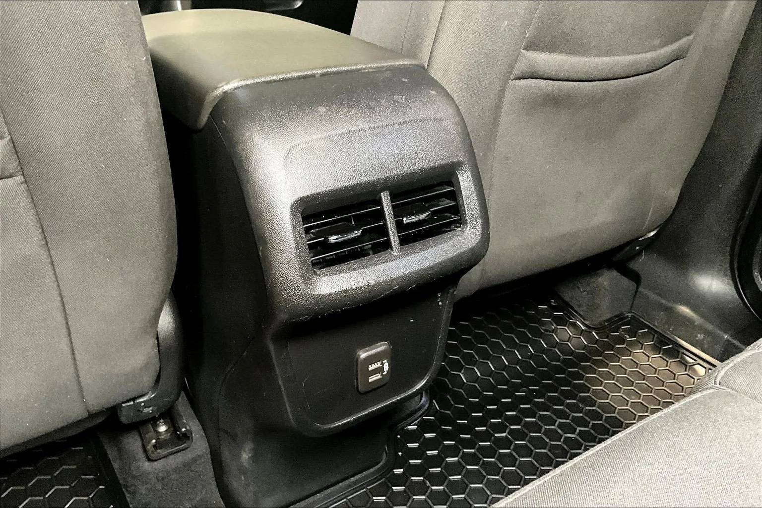 Chevrolet Equinox photo 11