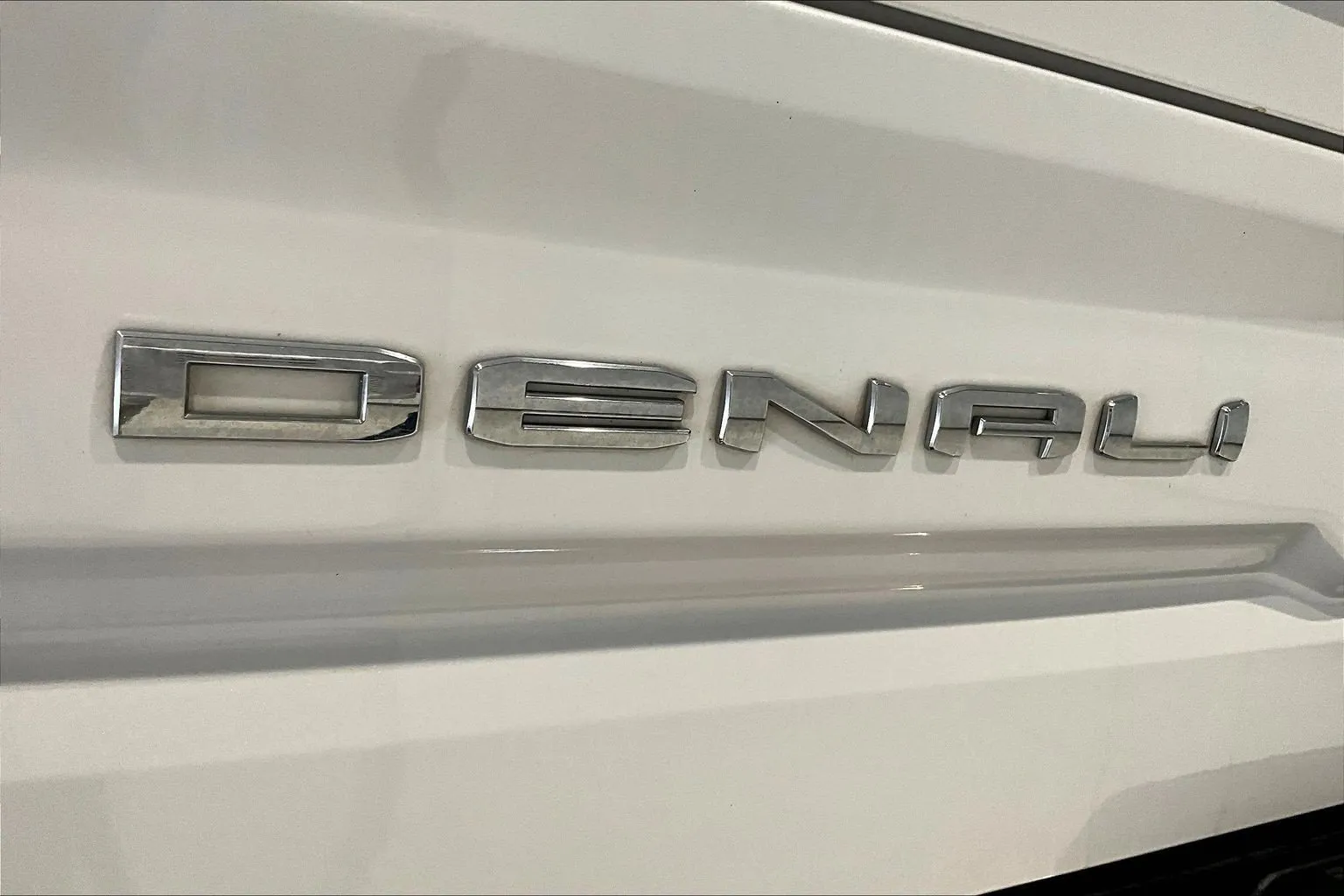 GMC Sierra photo 26