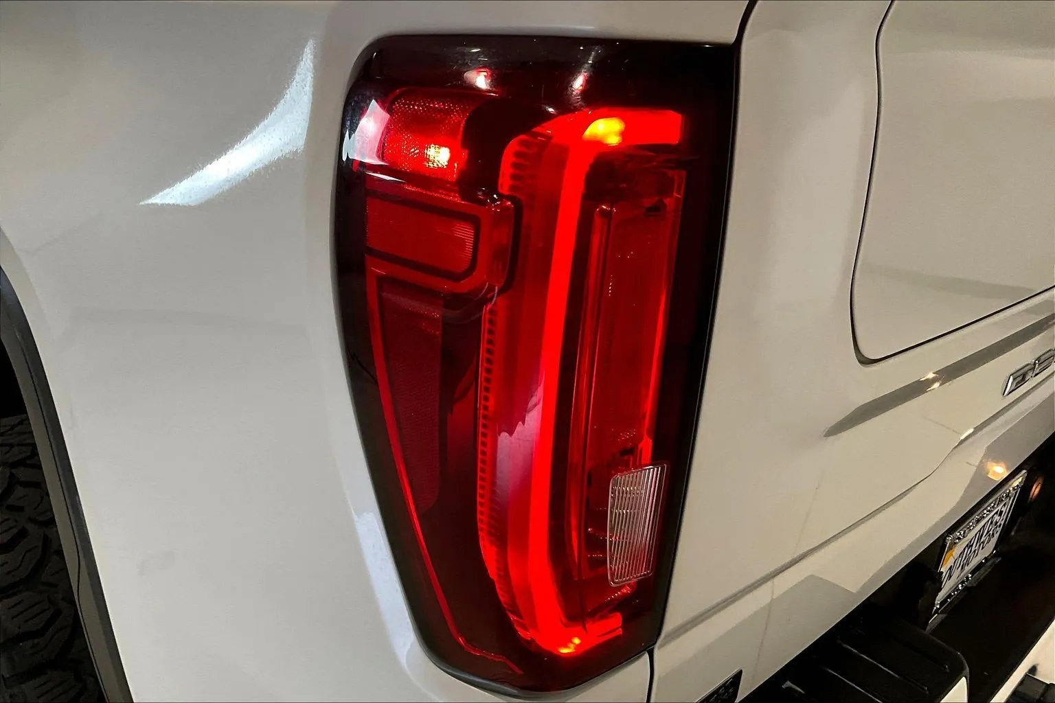 GMC Sierra photo 25