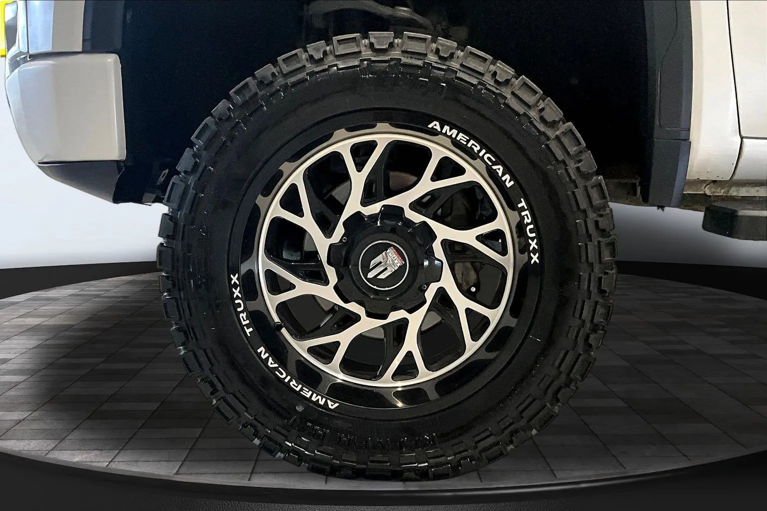 GMC Sierra photo 35