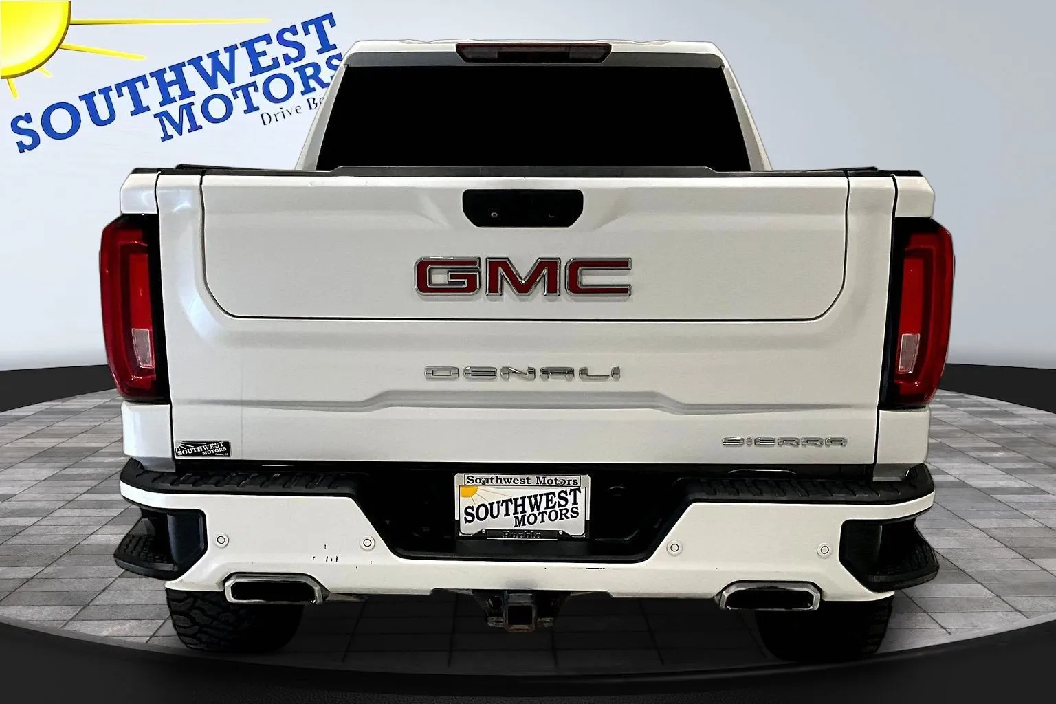 GMC Sierra photo 6