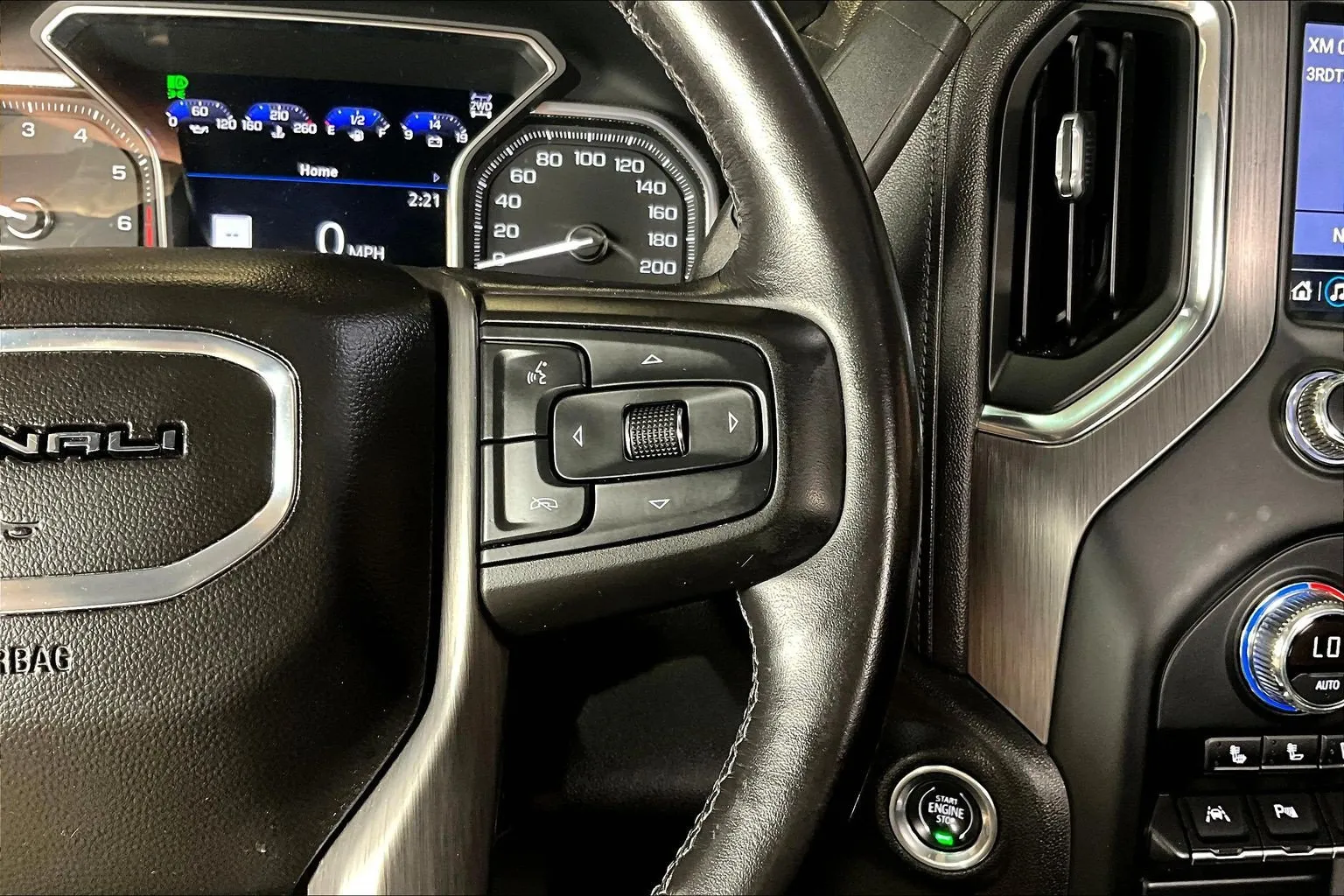 GMC Sierra photo 14