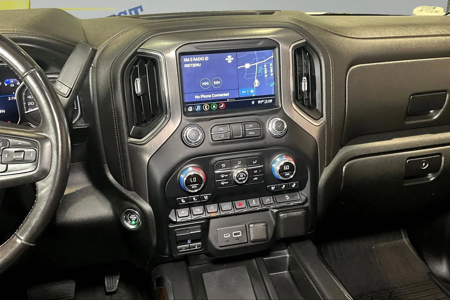 GMC Sierra photo 11