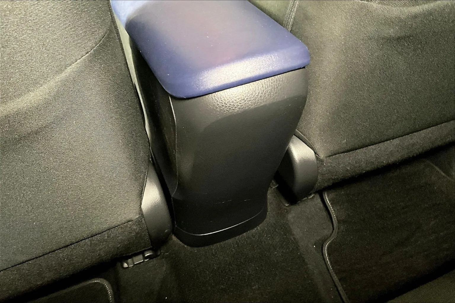 Toyota C-HR photo 11