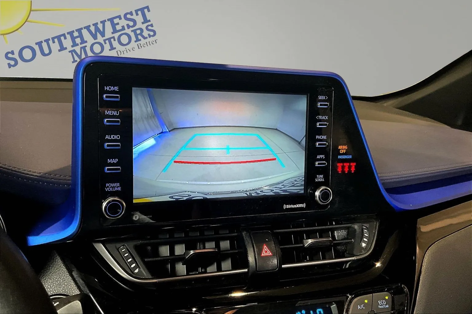 Toyota C-HR photo 15