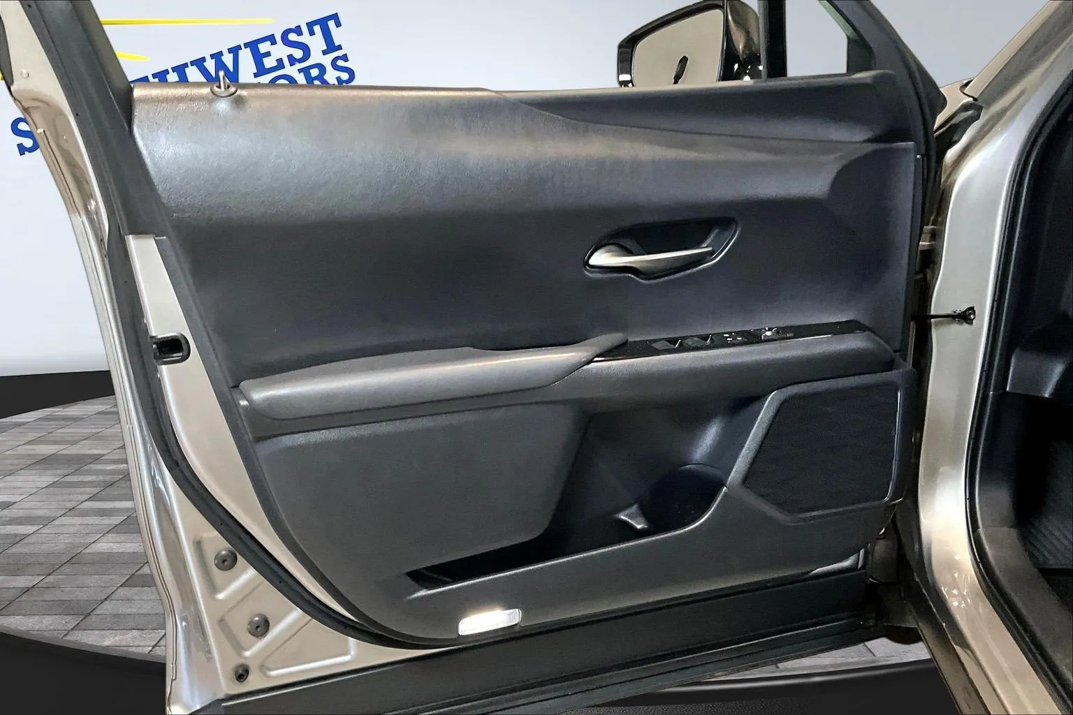 Lexus UX photo 20