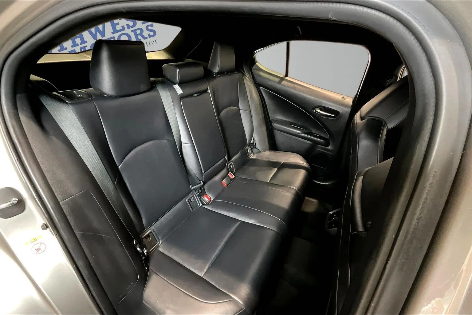 Lexus UX photo 24