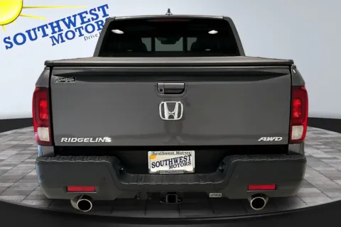 More photos of 2023 Honda Ridgeline RTL-E at Southwest Motors, CO