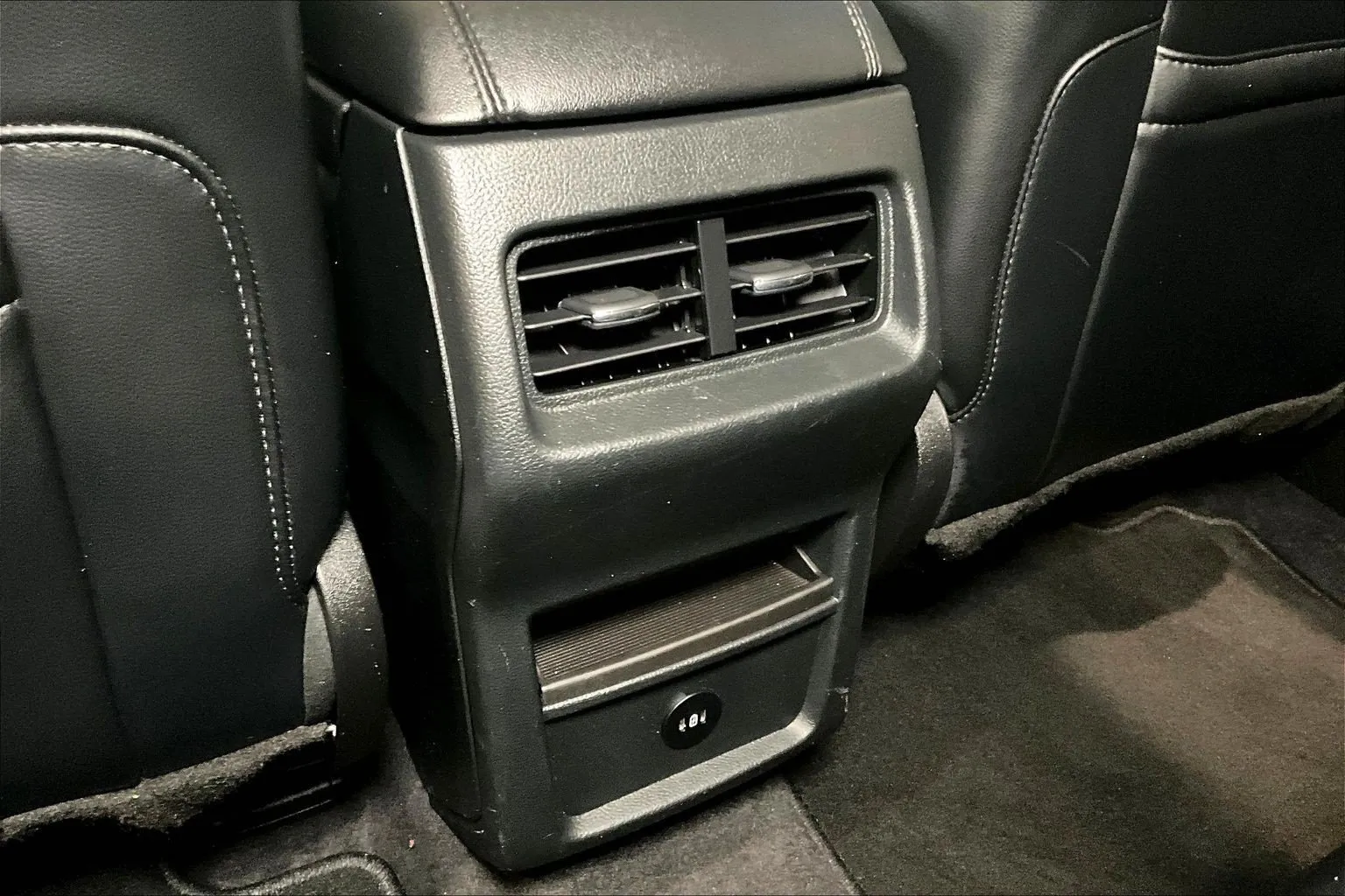 Ford Edge photo 11