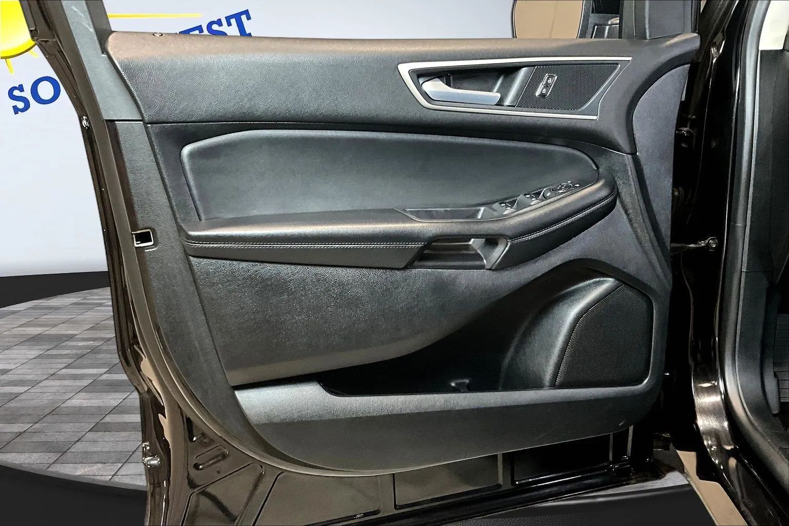 Ford Edge photo 19